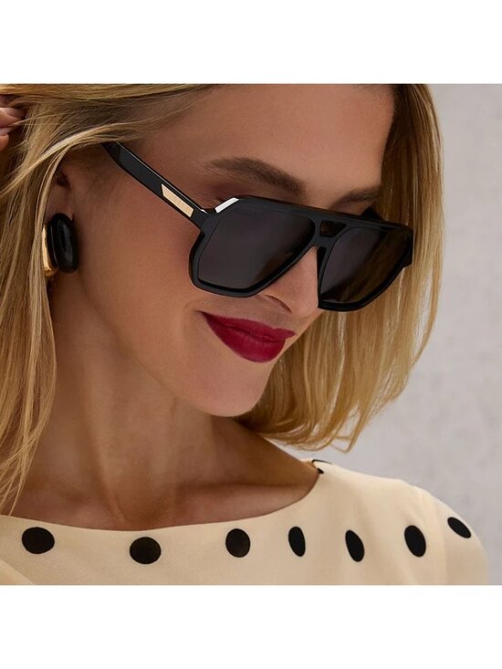 DIFF EYEWEAR Cameron Oversized Navigator Sunglasses in Black & Grey Polarized Ne main image 9